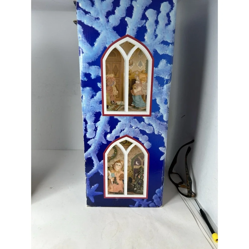 Holiday Classics Collection Holiday‎ Lighted Moving Musical House 2005 Innovage